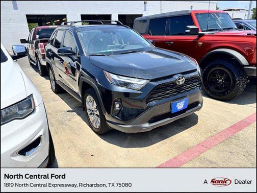 2023 Toyota RAV4 XLE Premium