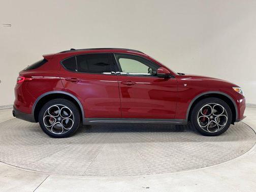 2022 Alfa Romeo Stelvio Ti