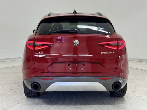 2022 Alfa Romeo Stelvio Ti