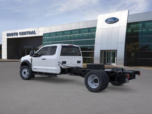 Oxford White 2026 Ford F-450 XL