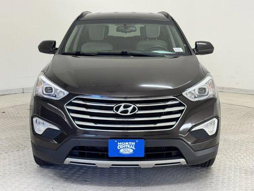 2016 Hyundai SANTA FE SE