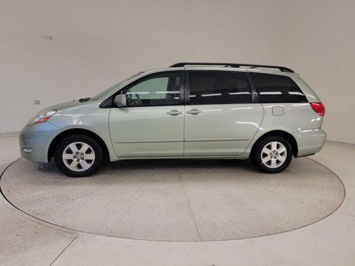 2007 Toyota Sienna XLE