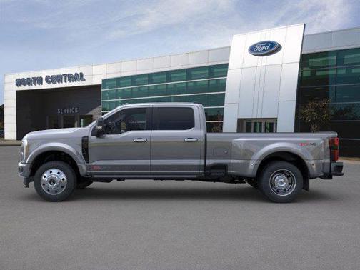 2025 Ford F-450 Platinum