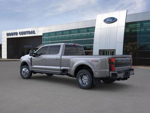 2025 Ford F-450 Platinum
