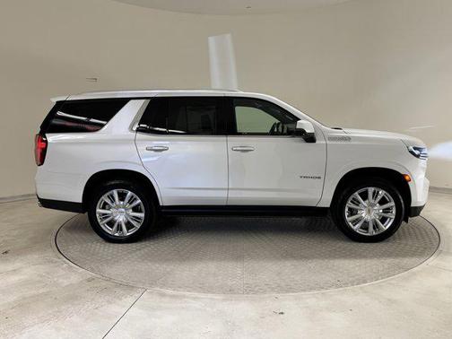 2023 Chevrolet Tahoe 4WD High Country