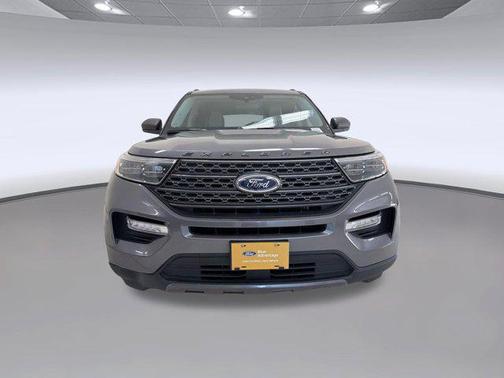 Carbonized Gray Metallic 2021 Ford Explorer XLT