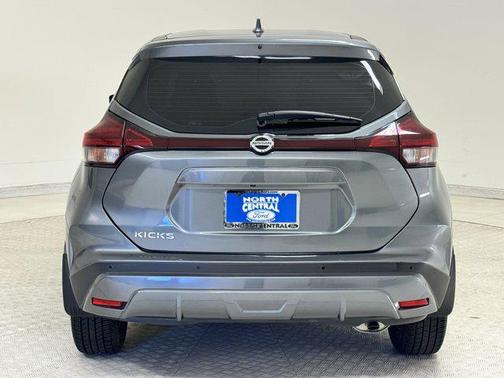 2021 Nissan Kicks S
