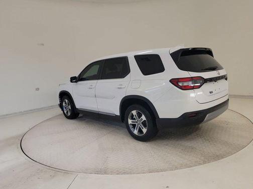 Platinum White Pearl 2023 Honda Pilot 2WD EX-L 7 Passenger