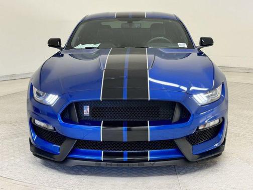 2017 Ford Shelby GT350 Base