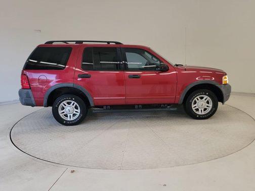 2003 Ford Explorer XLS