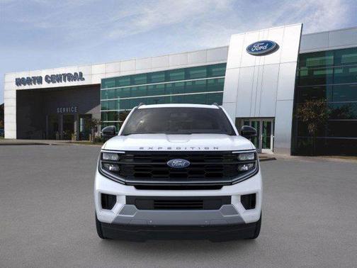 Star White Metallic Tri-Coat 2025 Ford Expedition Platinum