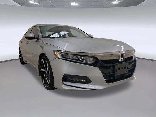 Lunar Silver Metallic 2018 Honda Accord Sport