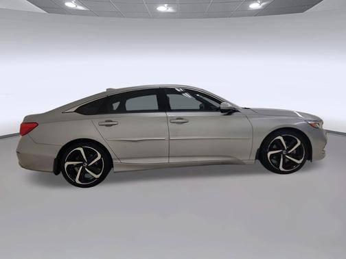 Lunar Silver Metallic 2018 Honda Accord Sport