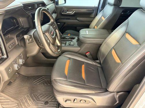 2024 GMC Sierra 2500 AT4