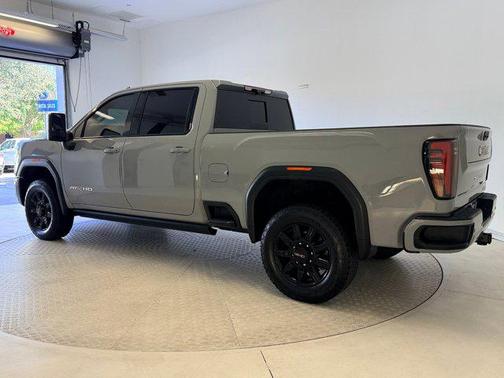 2024 GMC Sierra 2500 AT4