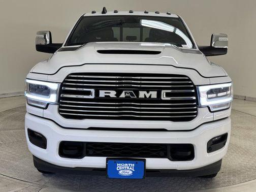2023 RAM 3500 Laramie Crew Cab 4x4 8' Box