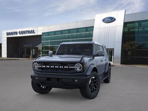 Azure Gray Metallic Tri-Coat 2025 Ford Bronco Outer Banks