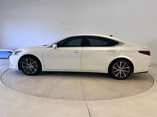 2023 Lexus ES 350 Base