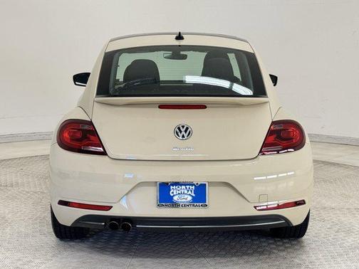 2019 Volkswagen Beetle 2.0T SE