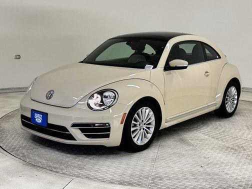 2019 Volkswagen Beetle 2.0T SE
