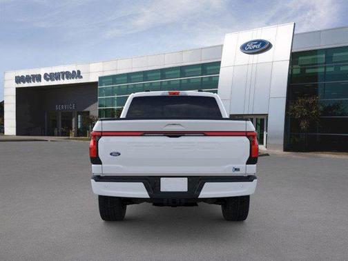 2025 Ford F-150 Lightning LARIAT