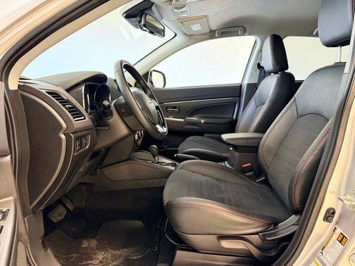 2023 Mitsubishi Outlander Sport SE