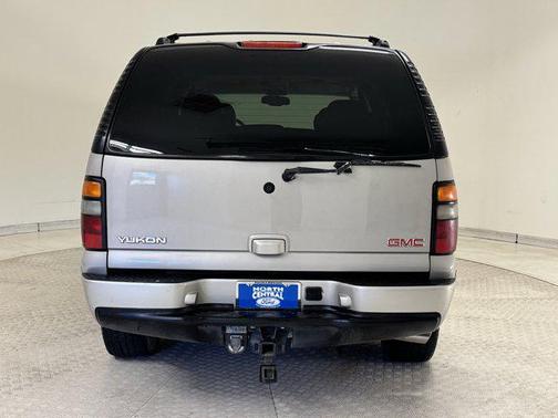 2004 GMC Yukon Denali