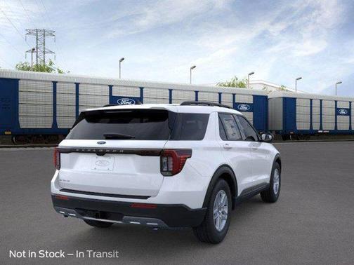 Star White Metallic Tri-Coat 2026 Ford Explorer Active w/200A Pkg