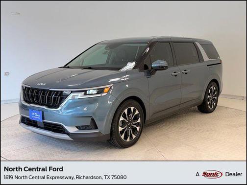 2022 Kia Carnival EX