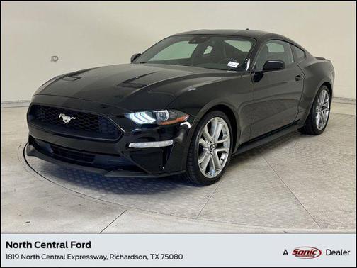 2022 Ford Mustang EcoBoost