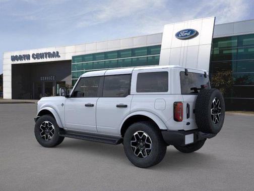 Oxford White 2026 Ford Bronco Outer Banks