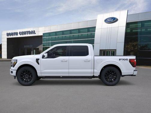 Star White Metallic Tri-Coat 2026 Ford F-150 Lariat