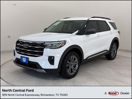 Star White Metallic Tri-Coat 2025 Ford Explorer Active