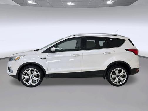 White Platinum Metallic Tri-Coat 2019 Ford Escape Titanium