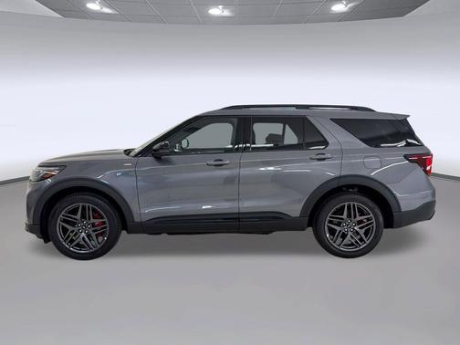 Agate Black Metallic 2025 Ford Explorer ST-Line