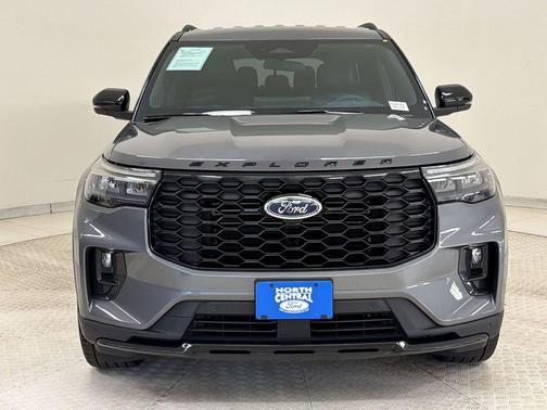 Agate Black Metallic 2025 Ford Explorer ST-Line