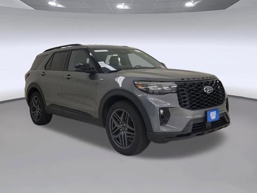 Agate Black Metallic 2025 Ford Explorer ST-Line