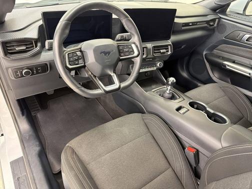 Oxford White 2024 Ford Mustang GT