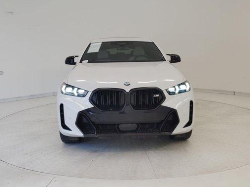 2024 BMW X6 M60i