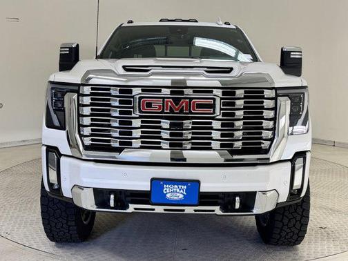 2024 GMC Sierra 2500 Denali