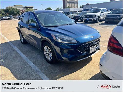 2020 Ford Escape SE