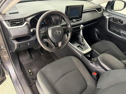 Magnetic Gray Metallic 2020 Toyota RAV4 LE