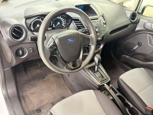 Oxford White 2017 Ford Fiesta S