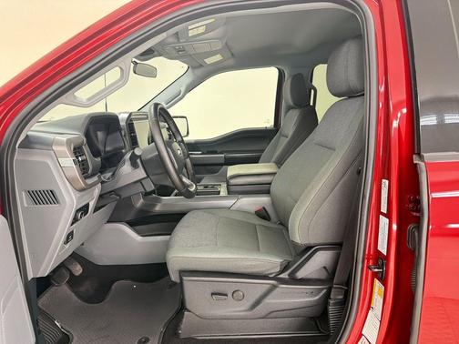 Red 2025 Ford F-150 XLT