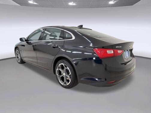 Mosaic Black Metallic 2023 Chevrolet Malibu FWD 1LT