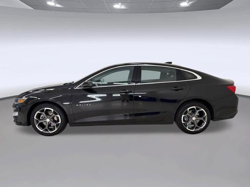 Mosaic Black Metallic 2023 Chevrolet Malibu FWD 1LT