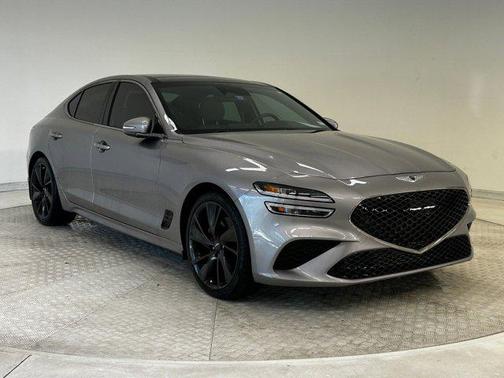 2023 Genesis G70 2.0T RWD