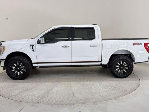 Oxford White 2023 Ford F-150 Lariat