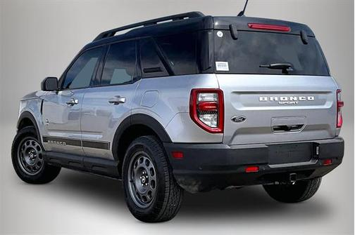 ICONIC SILVER METALLIC 2023 Ford Bronco Sport OUTER BANKS