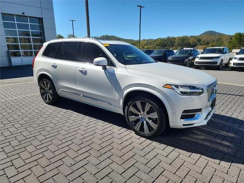 2024 Volvo XC90 Recharge Plug-In Hybrid T8 Plus 6-Seater